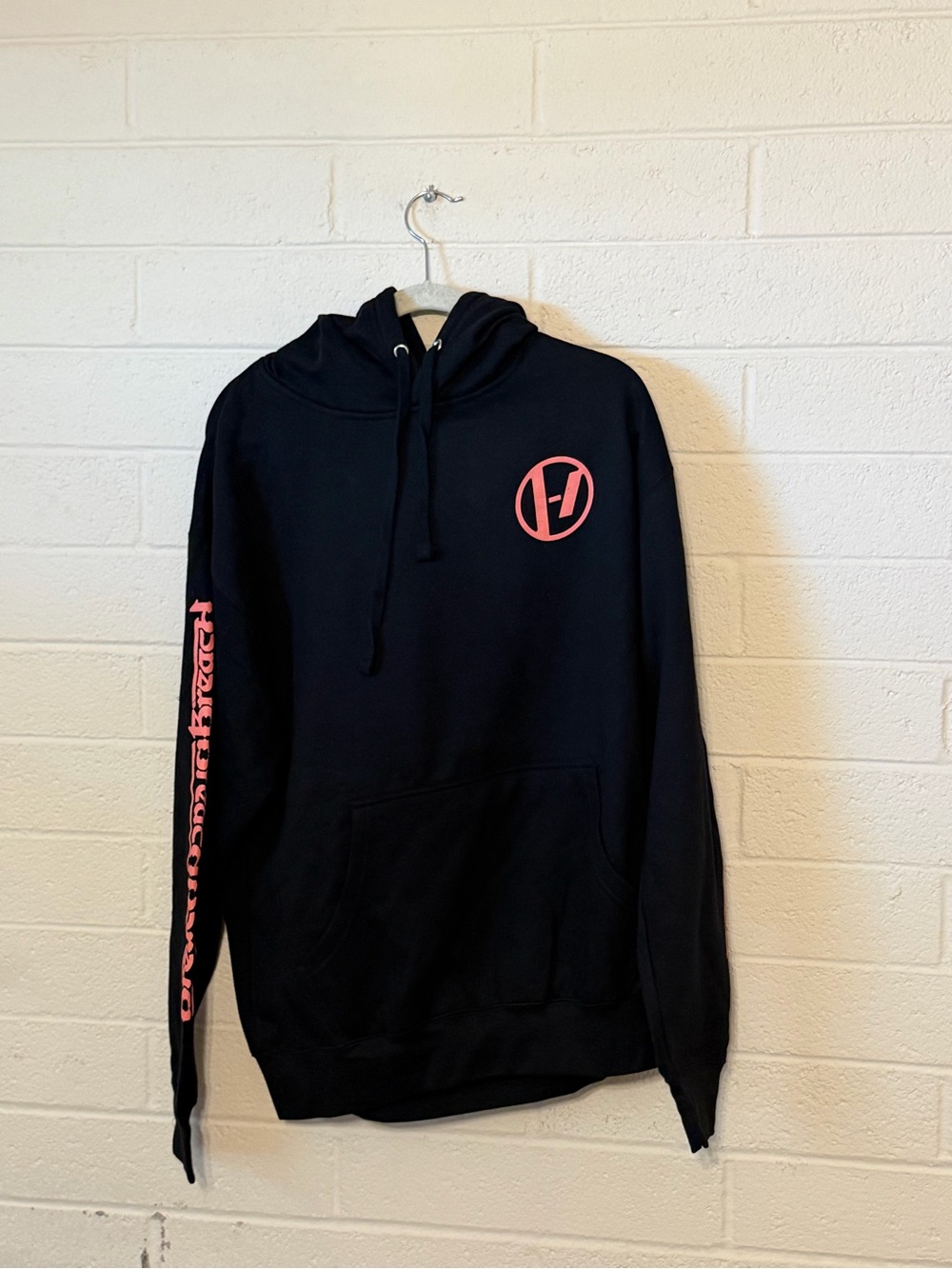 21 pilots large hoodie